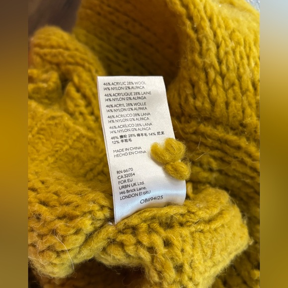 Anthropology Cozy Mustard Turtleneck Sweater size small - Picture 8 of 11